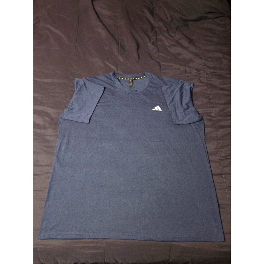 ADIDAS SHORT SLEEVE T SHIRT. MENS 2XL.